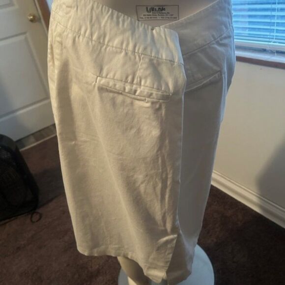 New York & Company White pencil skirt, size 18 - Picture 3 of 4